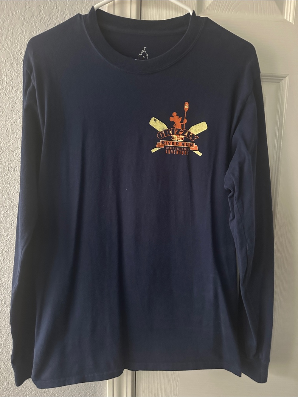 Disney California Adventure Grizzly River Run Navy Long-Sleeve Graphic Tee sz S